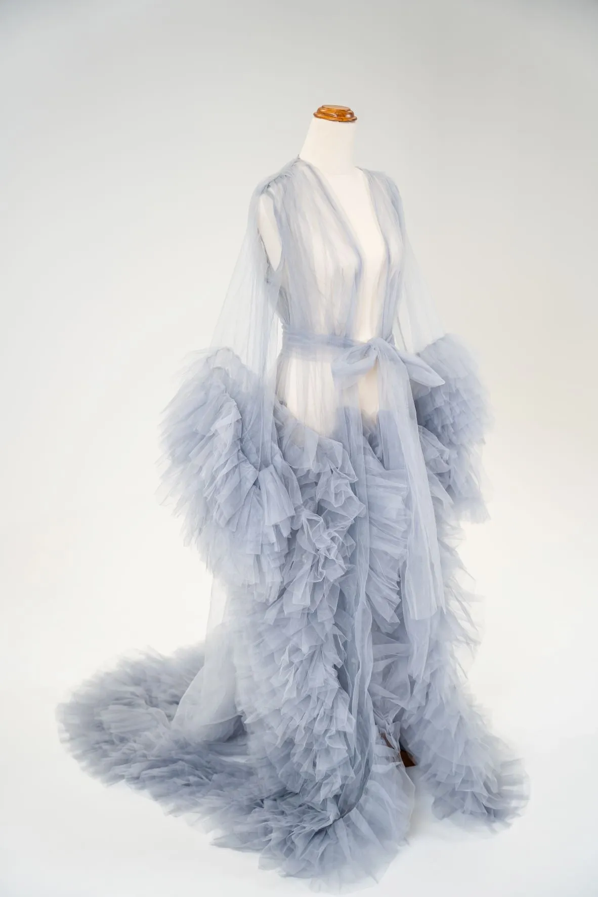 Maternity Photoshoot Dresses - Gray Tulle Robe - Sophie