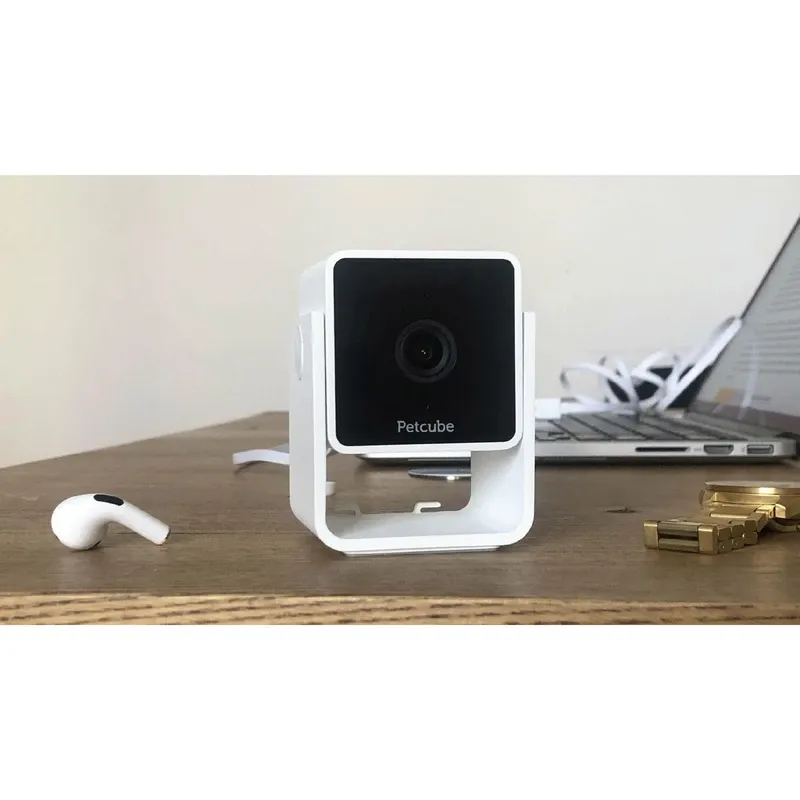 Petcube Pet Camera (White)/1080p HD video with 30-feet night vision